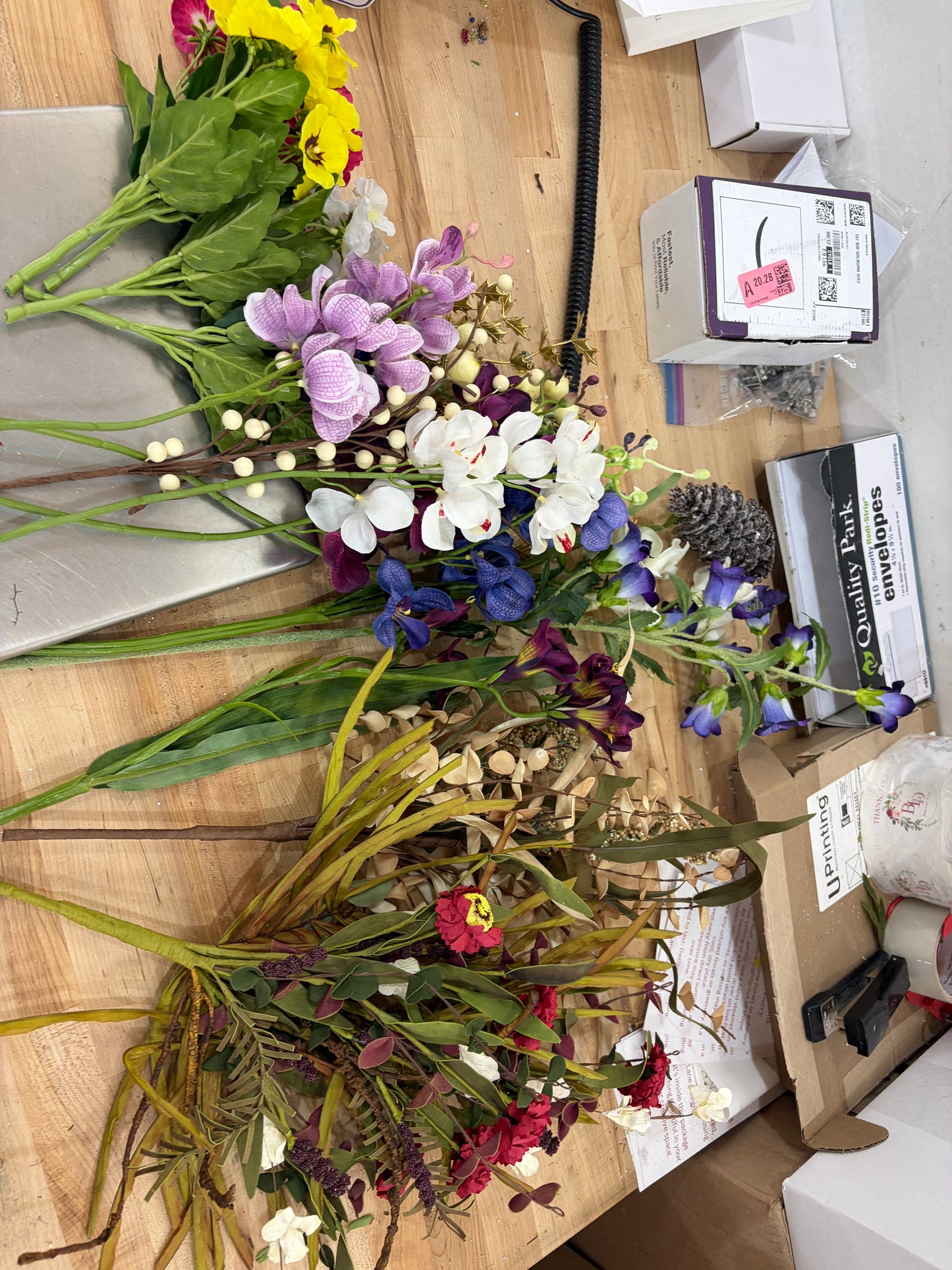 16pc Mixed Flower/Greenery Bundle