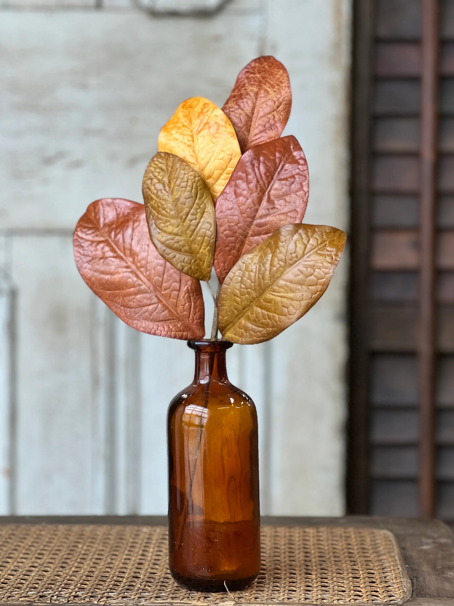 16in FIRST FALL Magnolia Leaves