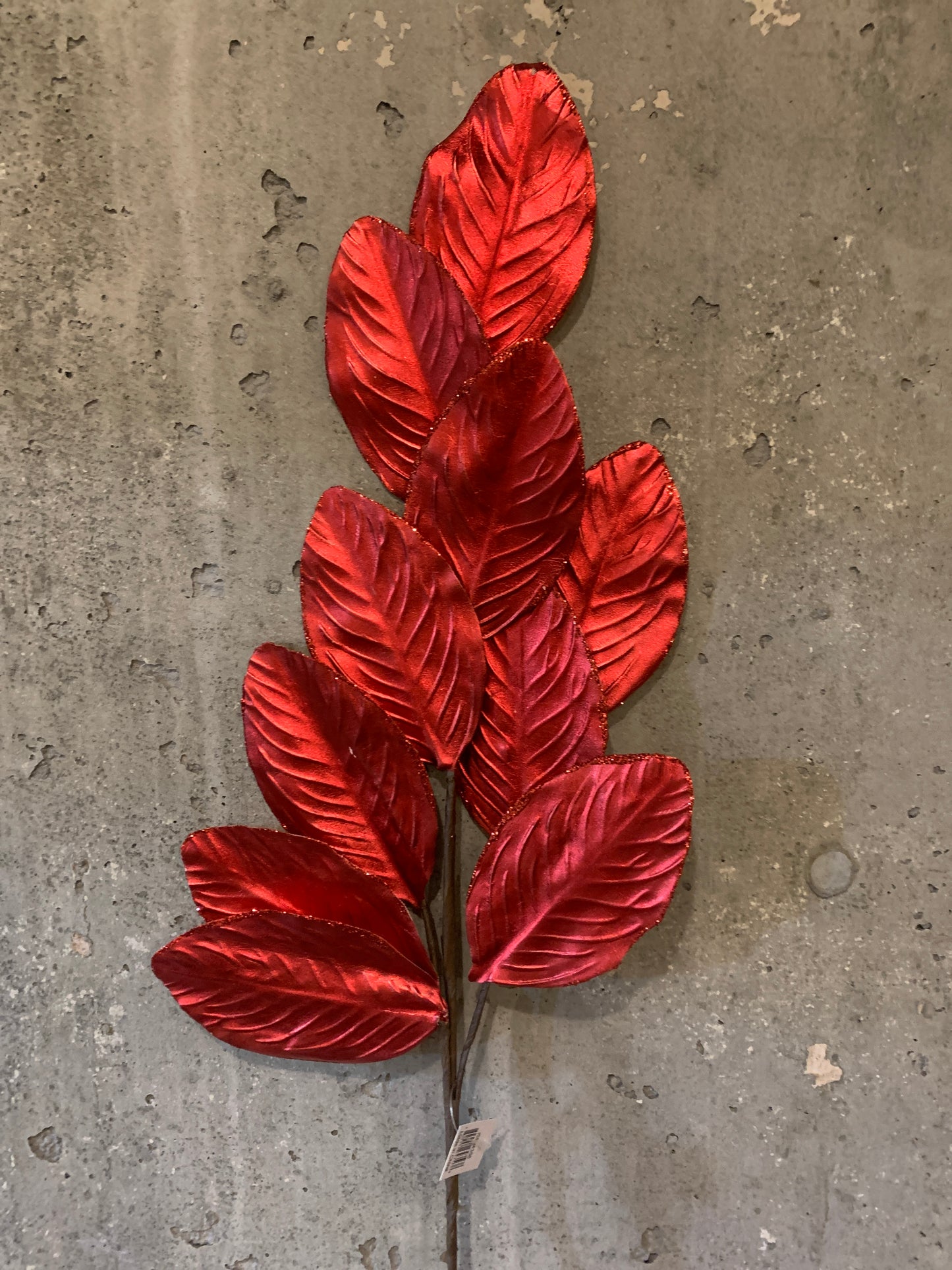 27in Metallic Magnolia Leaves RED