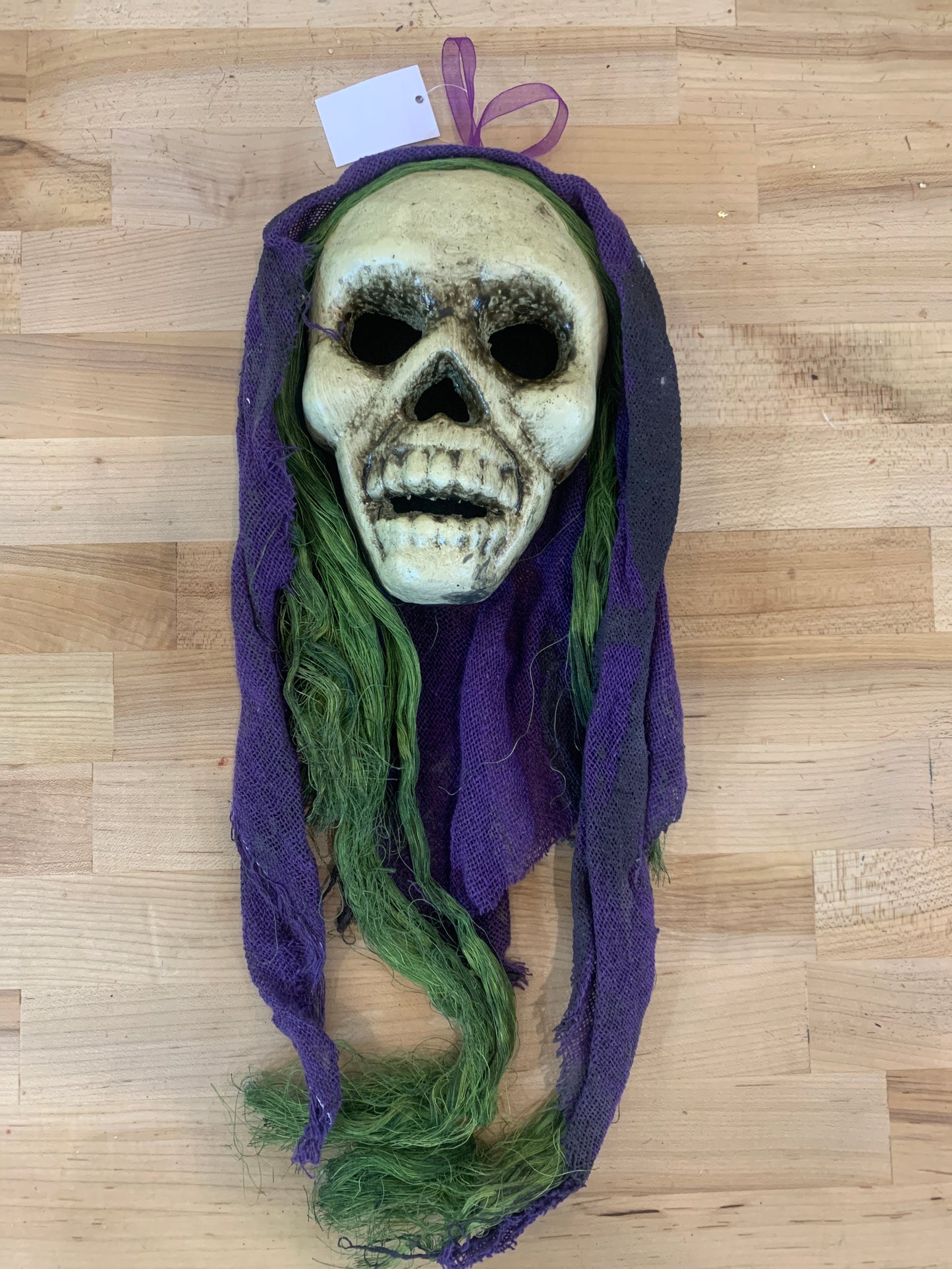 20in Witch Skull PurpGrn HALLOWEEN