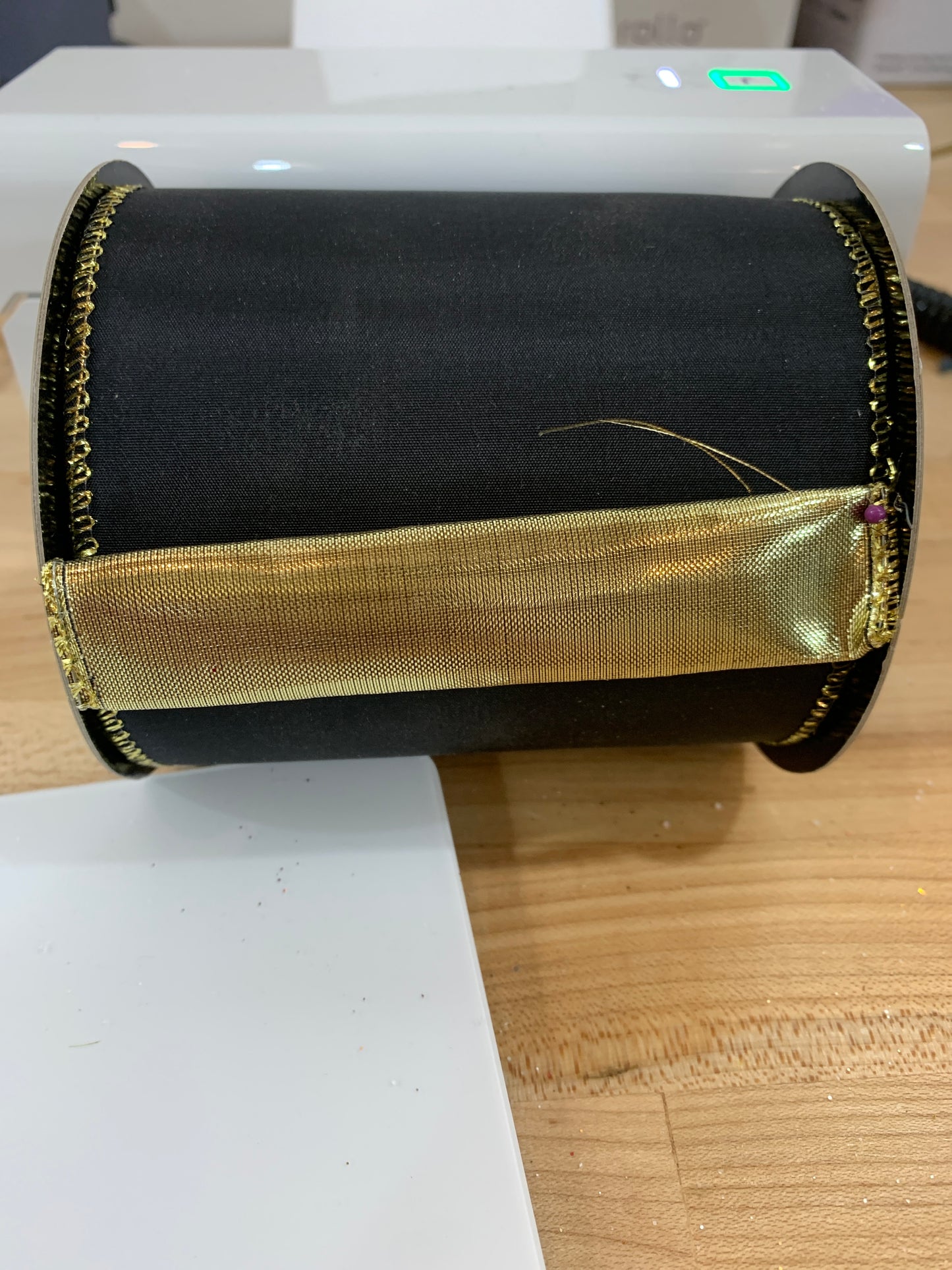 4inx10yd DStevens BLACK Taffeta w/ Gold Back
