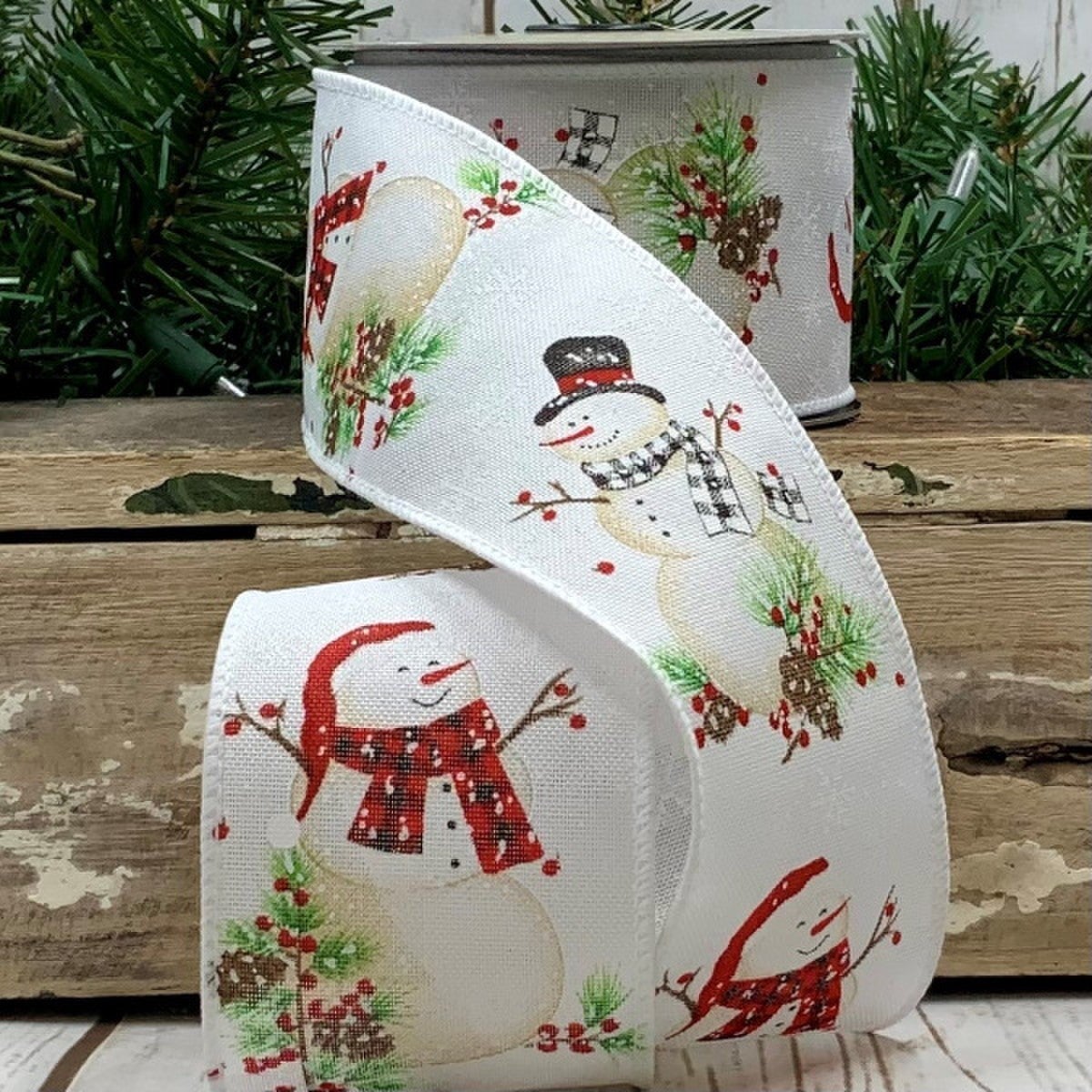 2.5in Snowman on WHITE Linen