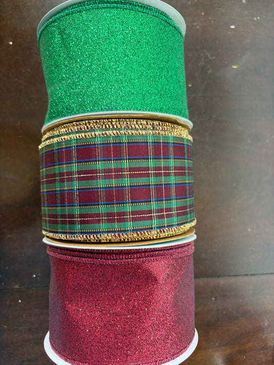 40YD Three 2.5in Red/Green Brian Lane Designs