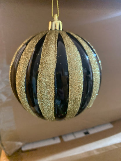 100mm Vertical Stripe Ornament Ball Blk/Go