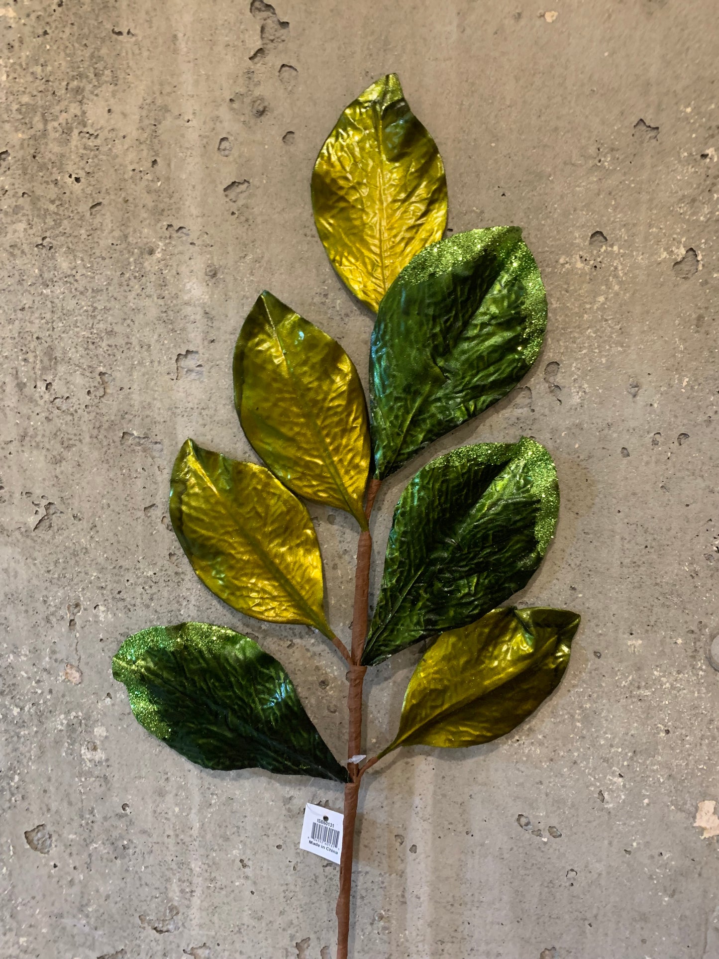 24in Metallic Magnoliama Leaves TT GREEN