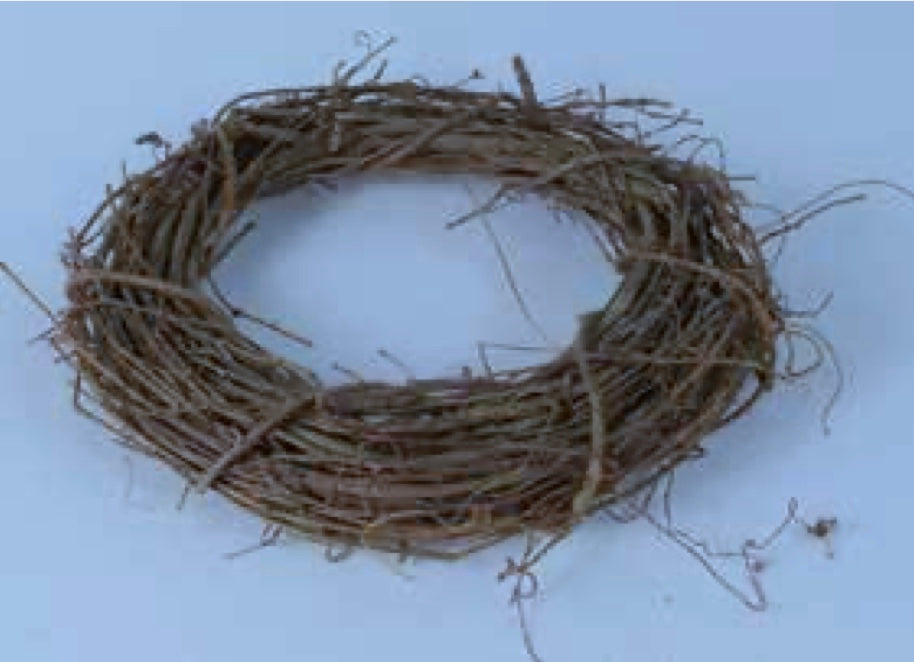 16in Round Grapevine Wreath Frame
