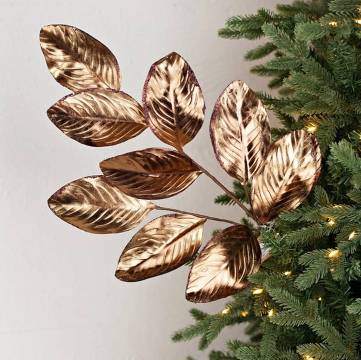 30in Metallic Magnolia Leaves BW