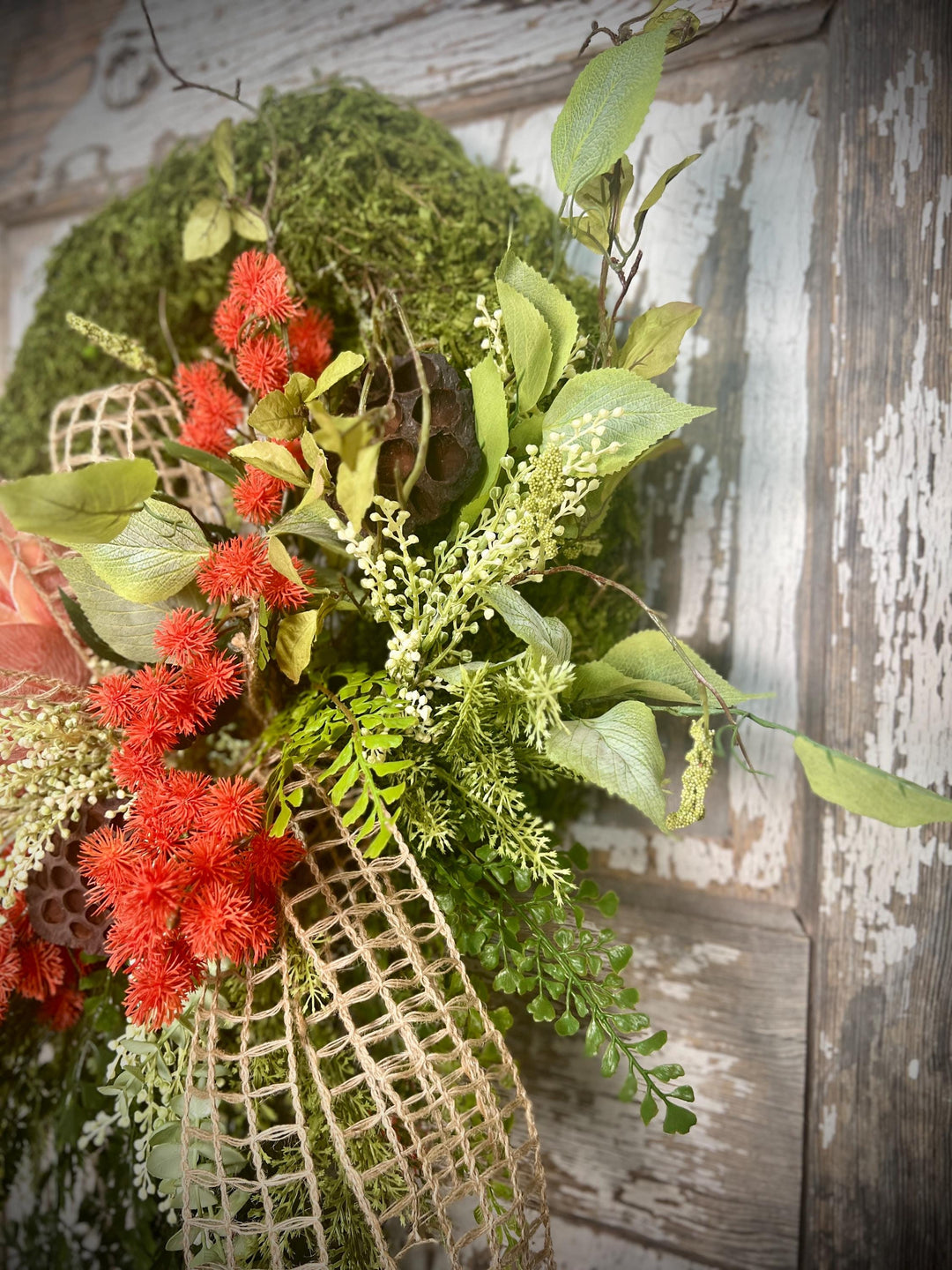 Spring Lotus Blossom Moss Wreath - Meadow Thistle with Natural Jute Netting