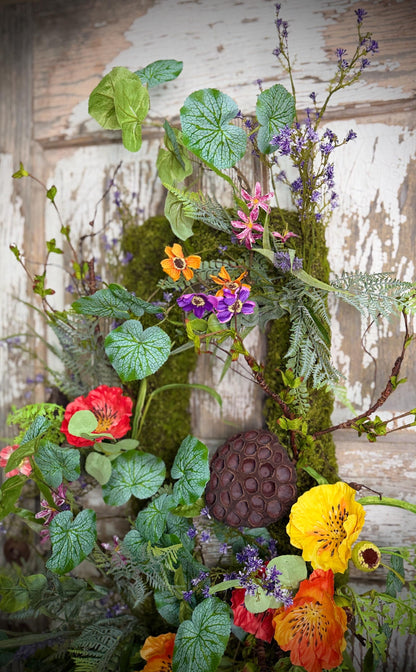 Moss Rectangle Metal Woodland Poppy and Twig Vine Wreath