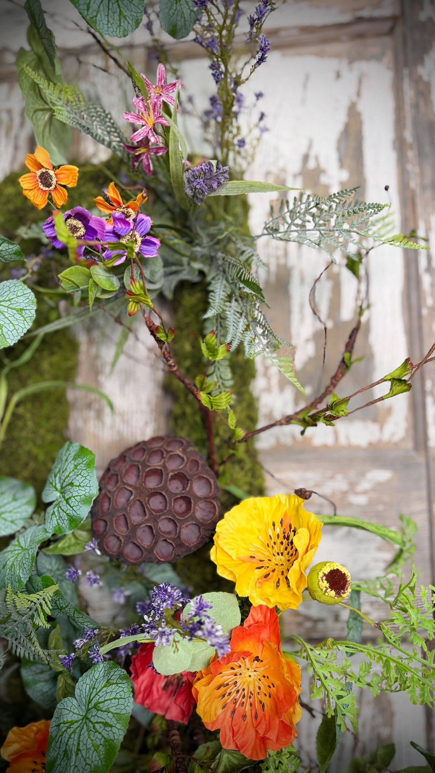Moss Rectangle Metal Woodland Poppy and Twig Vine Wreath