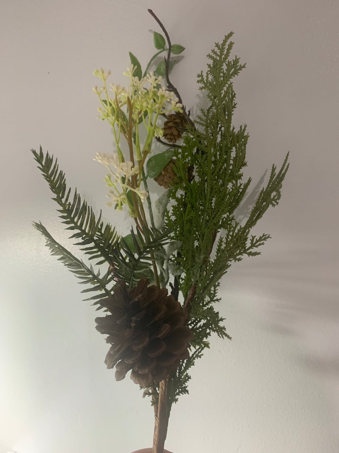 20in Mixed Winter Greenery Pick