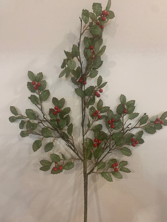 31in Heavy Stem Holly Leaf Spray