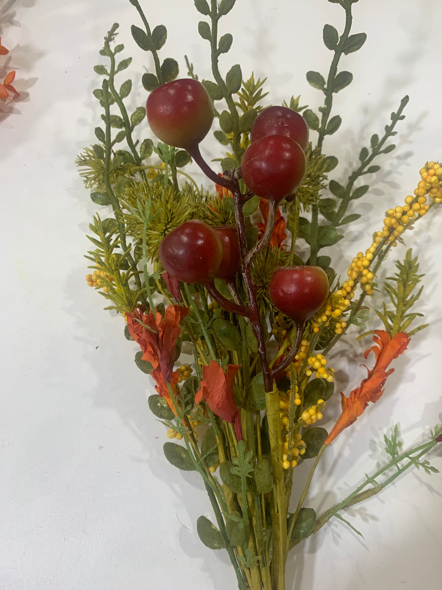 19in Teasel & Berry