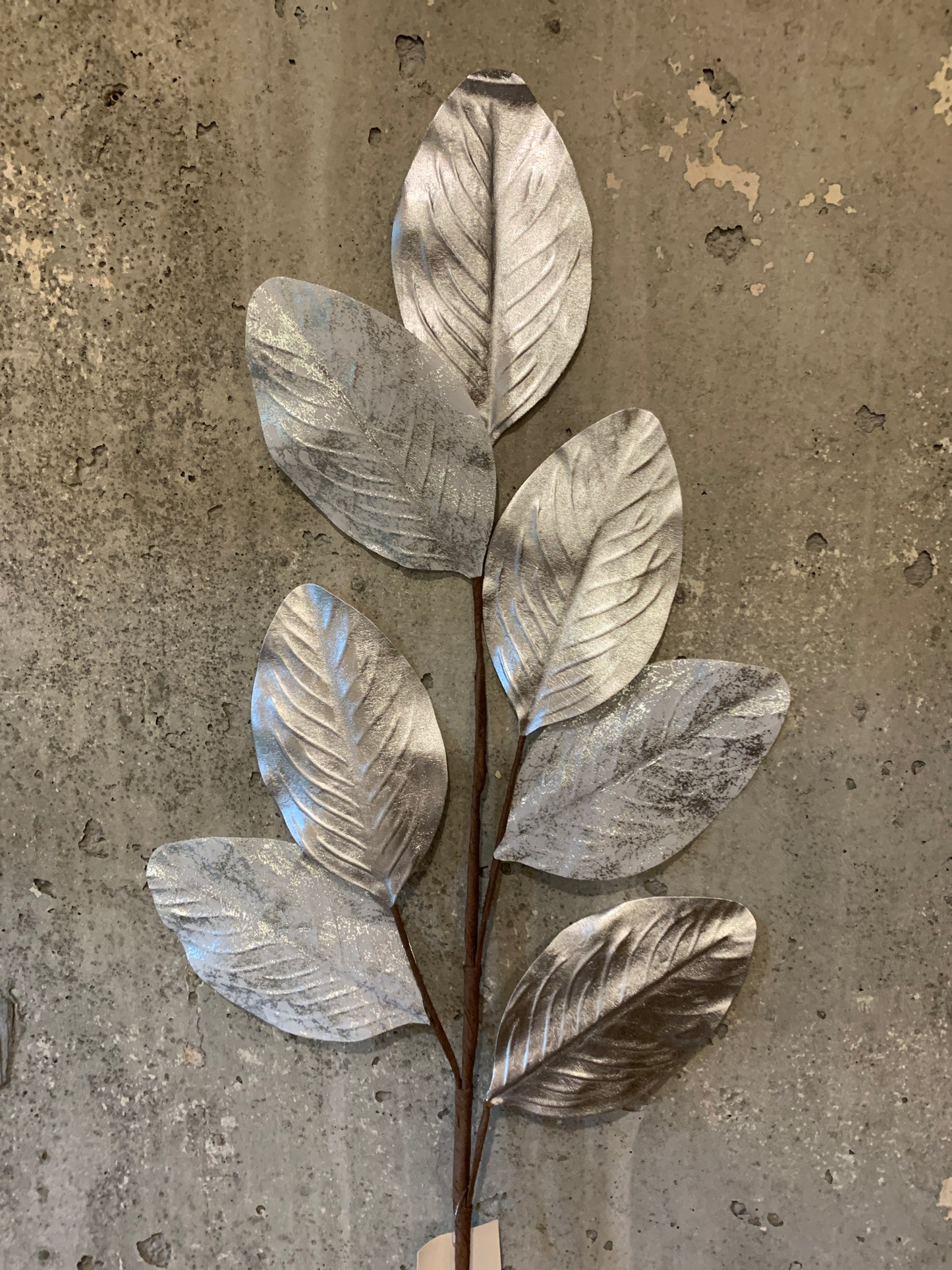 27in Metallic Magnolia Leaves SILVER